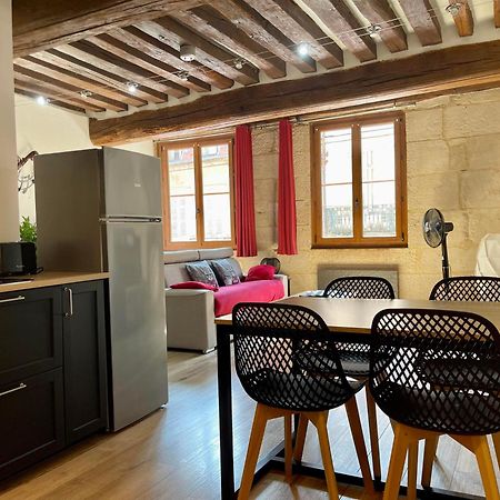 Appartements Chez Delphine Et Guillaume Au Coeur De Semur En Auxois Esterno foto