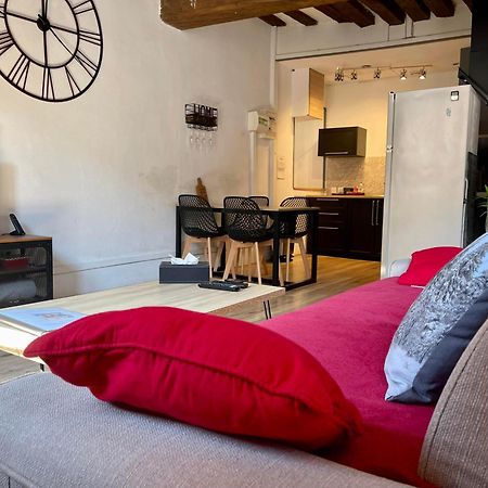 Appartements Chez Delphine Et Guillaume Au Coeur De Semur En Auxois Esterno foto
