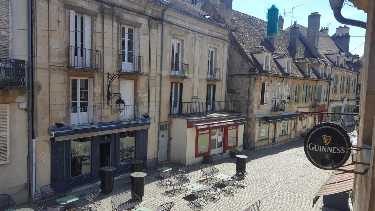 Appartements Chez Delphine Et Guillaume Au Coeur De Semur En Auxois Esterno foto