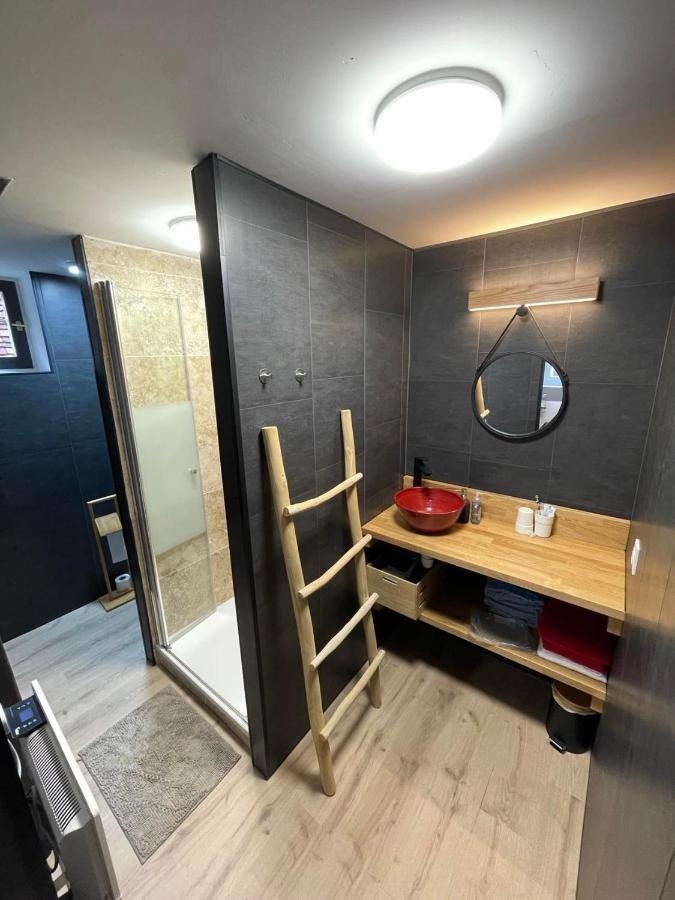 Appartements Chez Delphine Et Guillaume Au Coeur De Semur En Auxois Esterno foto
