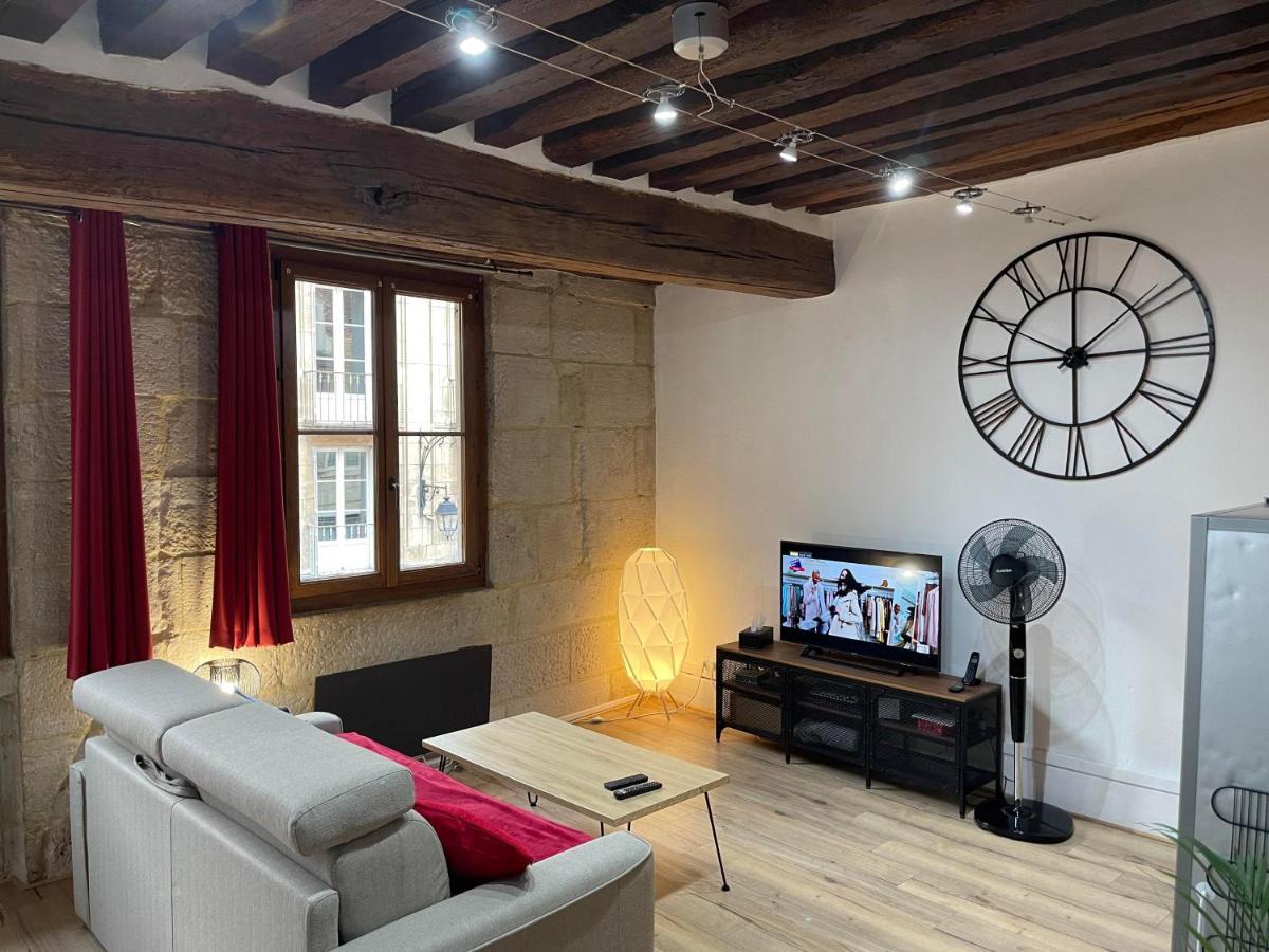 Appartements Chez Delphine Et Guillaume Au Coeur De Semur En Auxois Esterno foto