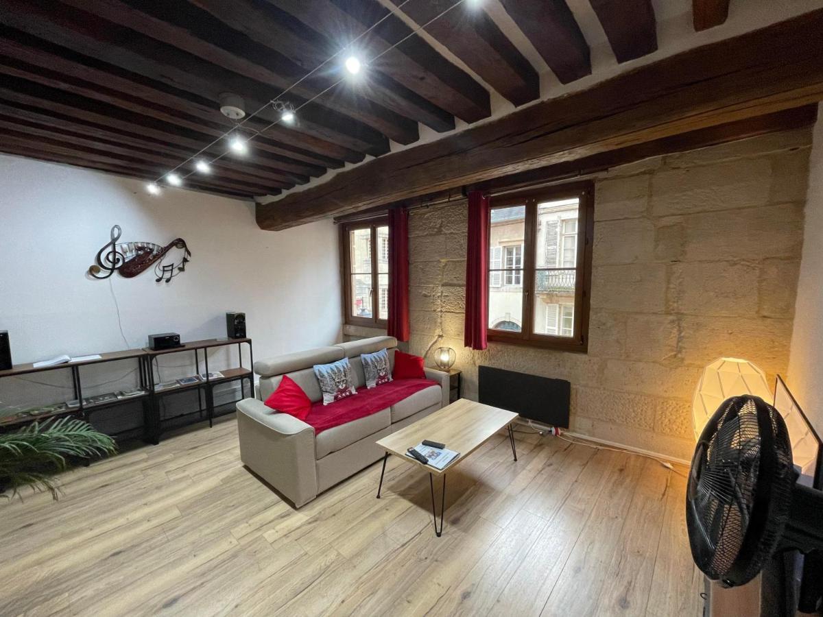 Appartements Chez Delphine Et Guillaume Au Coeur De Semur En Auxois Esterno foto