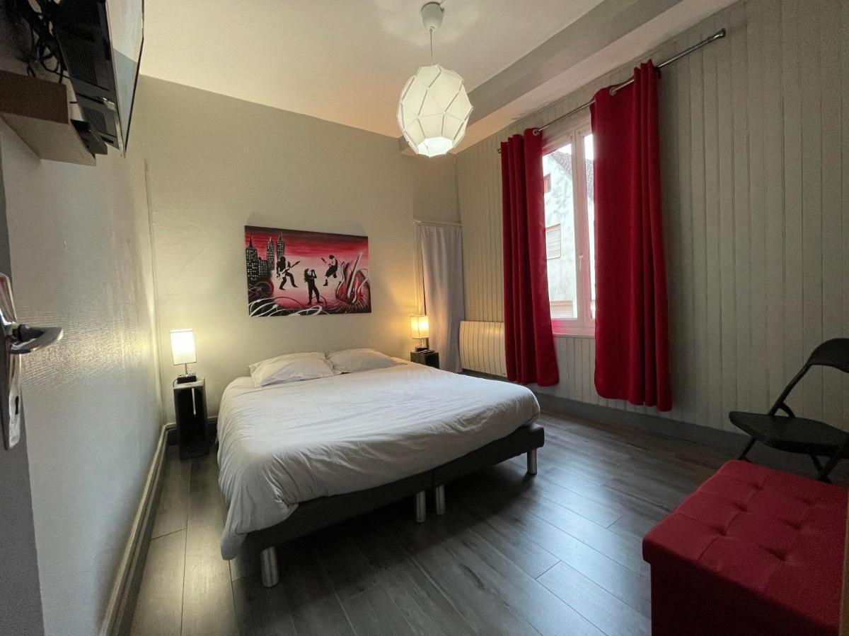Appartements Chez Delphine Et Guillaume Au Coeur De Semur En Auxois Esterno foto